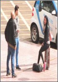 Debora-El Mal Cuñao. Buscando Una Putita Para Que Se Desfogue El Novio De Su Hermana