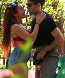 Melani-Perdona Friki Despistado Y Habitante De El Retiro, ¿Puedo Chuparte La Polla?