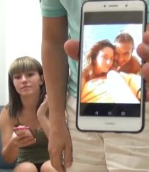 El jefe de ventas y la empleada calentorra: en un ascensor surgió el amor. Carlos (32) y María (22), ¡ay María! (Fakings/Parejitas Libres)